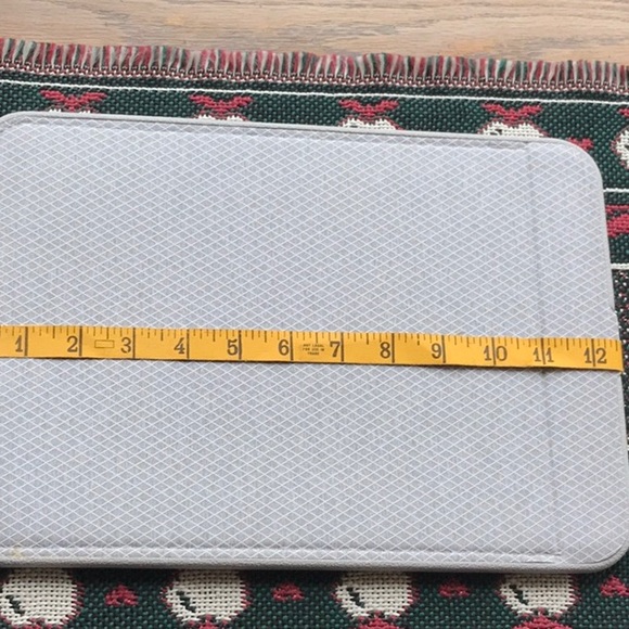 Incase iPad sleeve - Picture 6 of 8